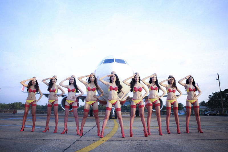 Bikini Girl Stewardesses of VietJet - GeekZoid.net